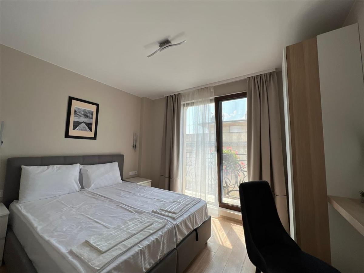 Sea Stories Apartments Varna Esterno foto