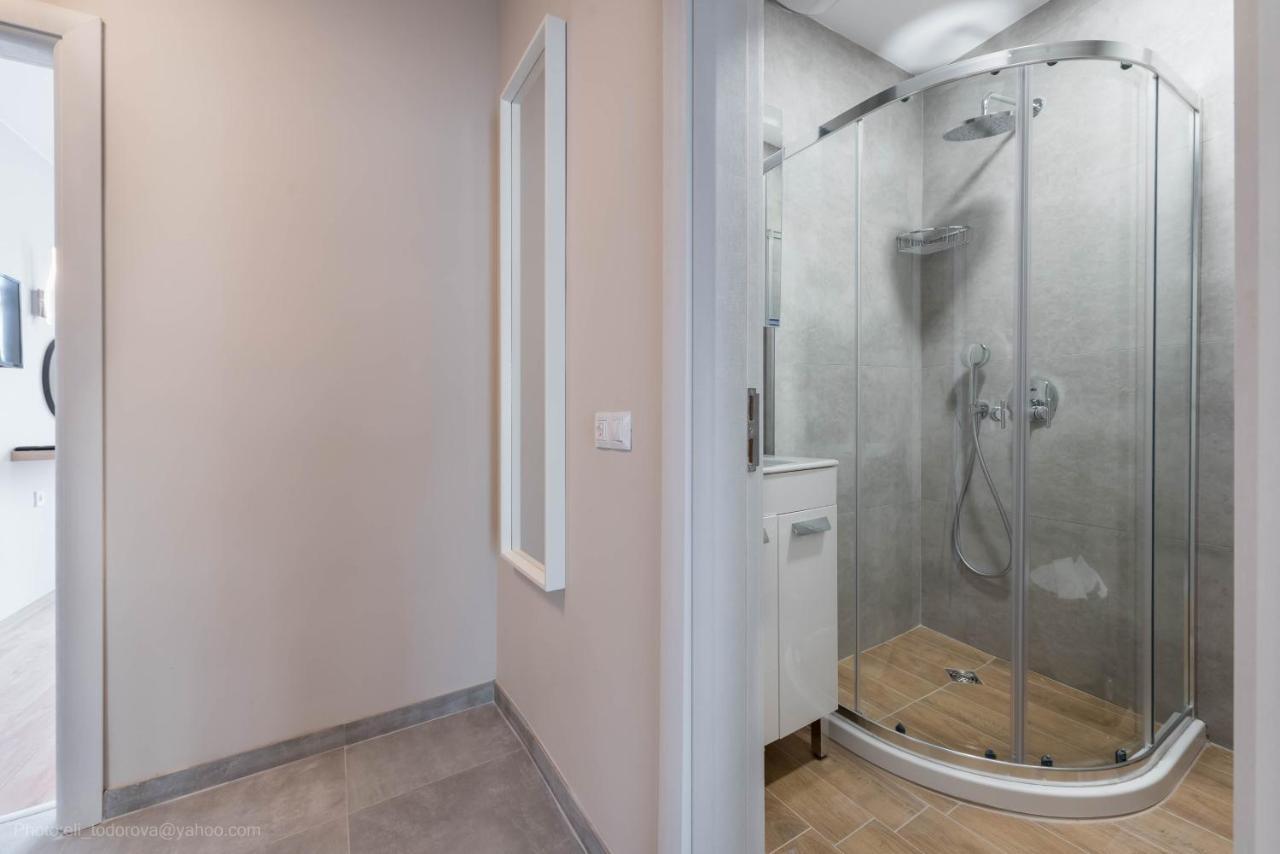 Sea Stories Apartments Varna Esterno foto